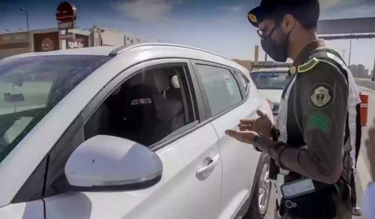  مخالفة عدم حمل رخصة القيادة في السعودية